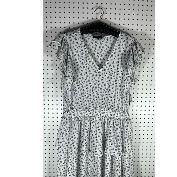 Women's Tiered Floral Dress Cottagecore Feminine V-Neck Smocked Ruffle Size XS - Picture 3 of 6